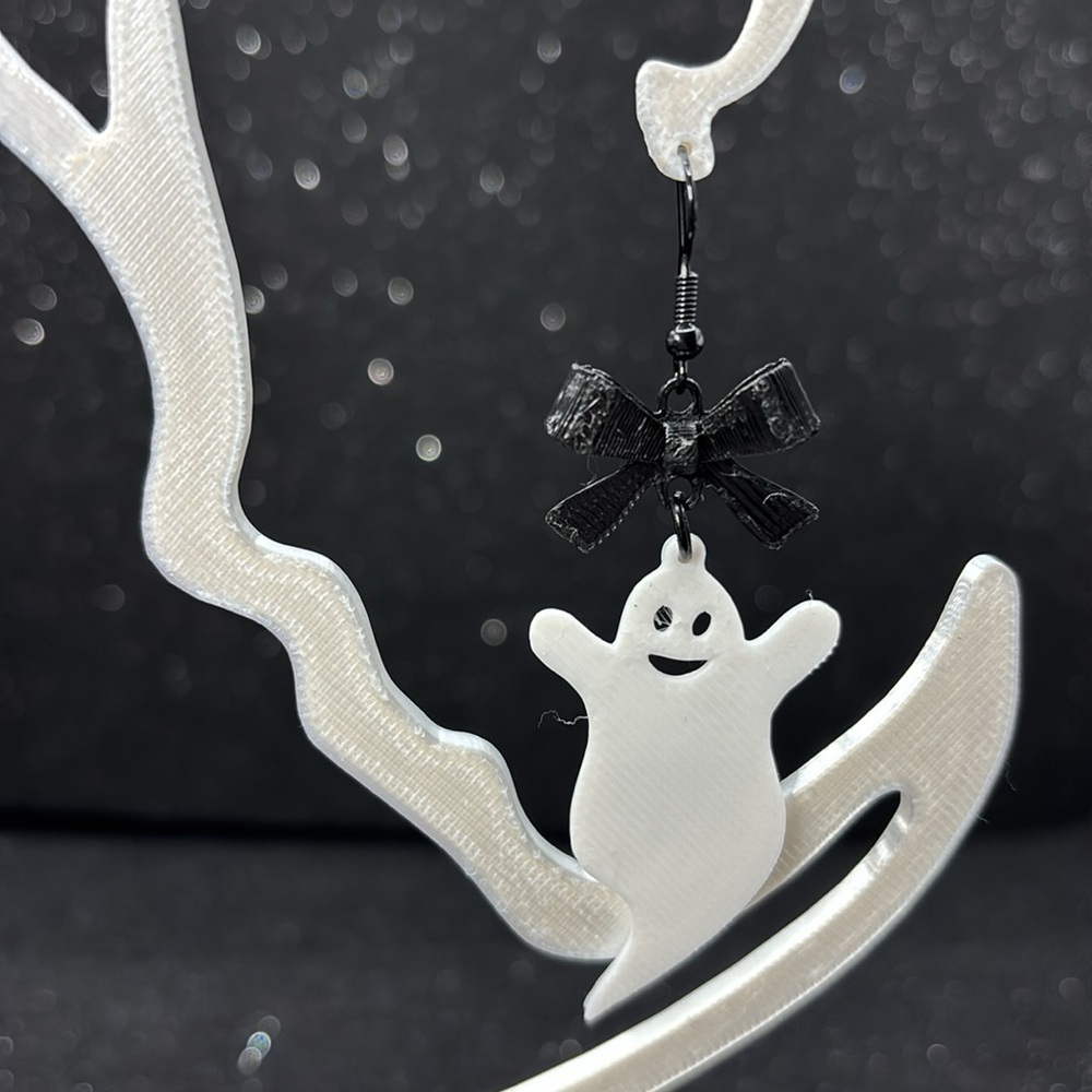 The Boo Bloom Earrings - Picture 3 of 4